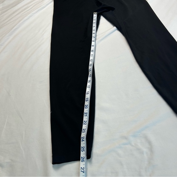 Nike Dri-FIT Black Leggings - Picture 7 of 8